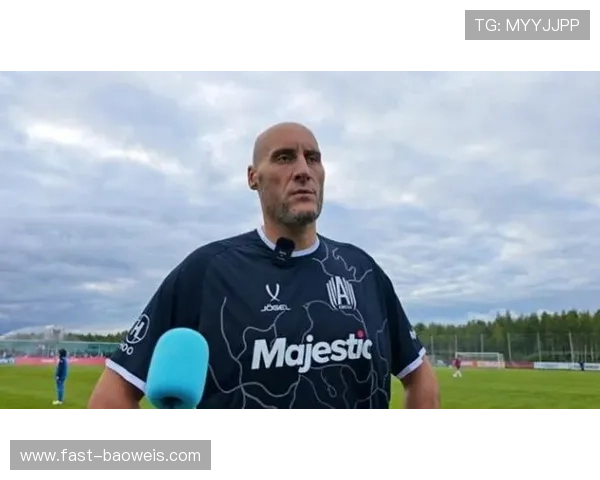 8月2日的足球传奇人物：盘点这一天出生的顶级球星及其成就