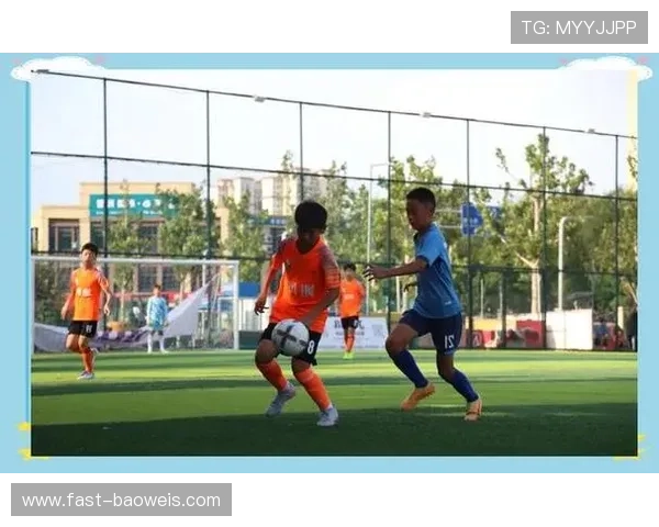 老将新星齐聚绿茵场 足球传奇与未来之星的碰撞与传承